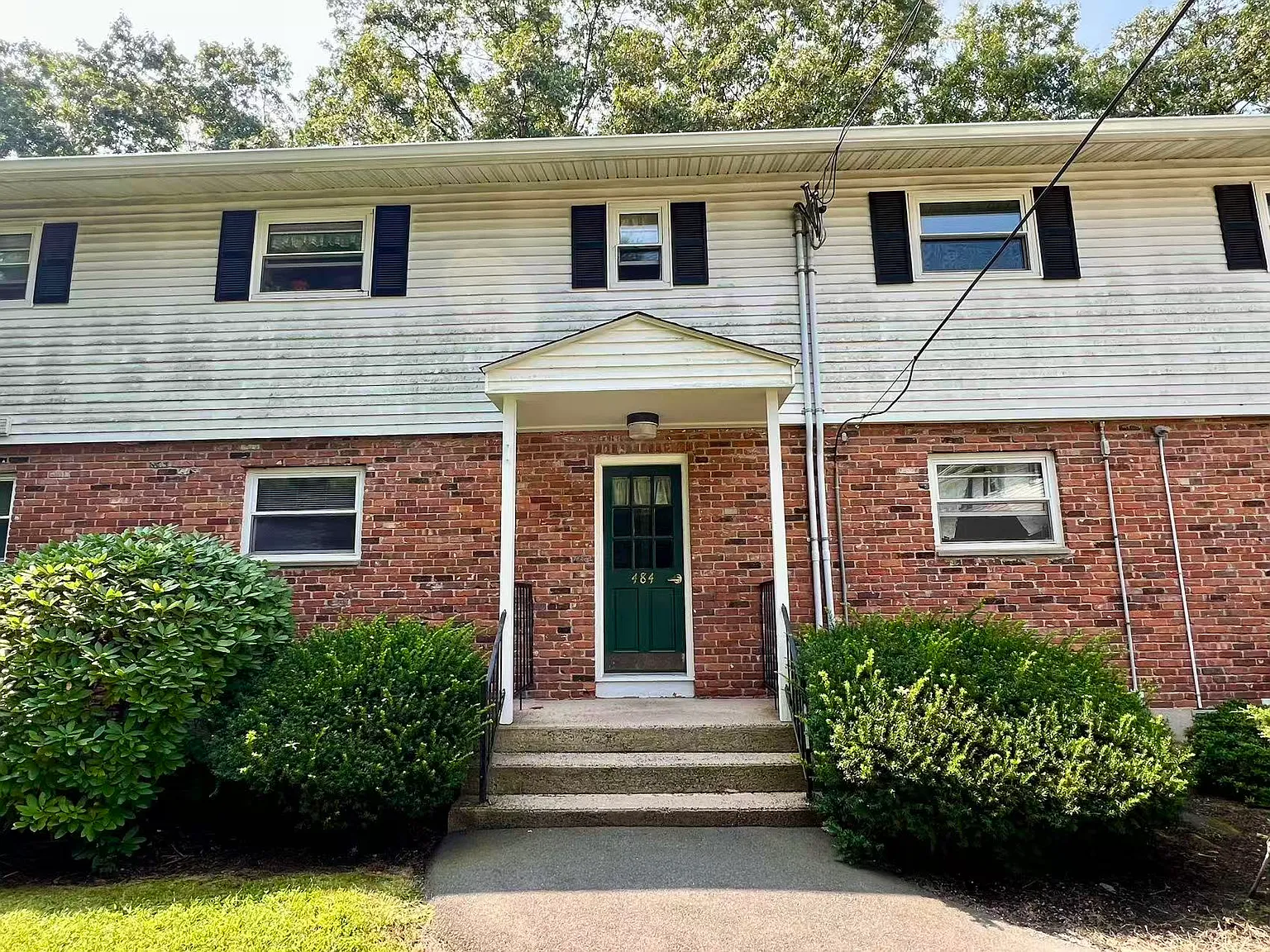 2 bed, 900 sqft, $1,790 — Photo 1