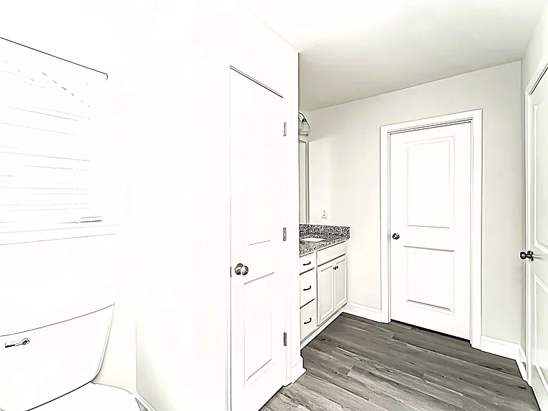 642 E Ketchie St — Photo 9