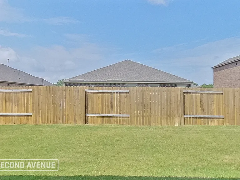 2105 Meadow Dr — Photo 21
