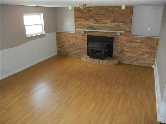 5th image of 555 Brunswick Dr