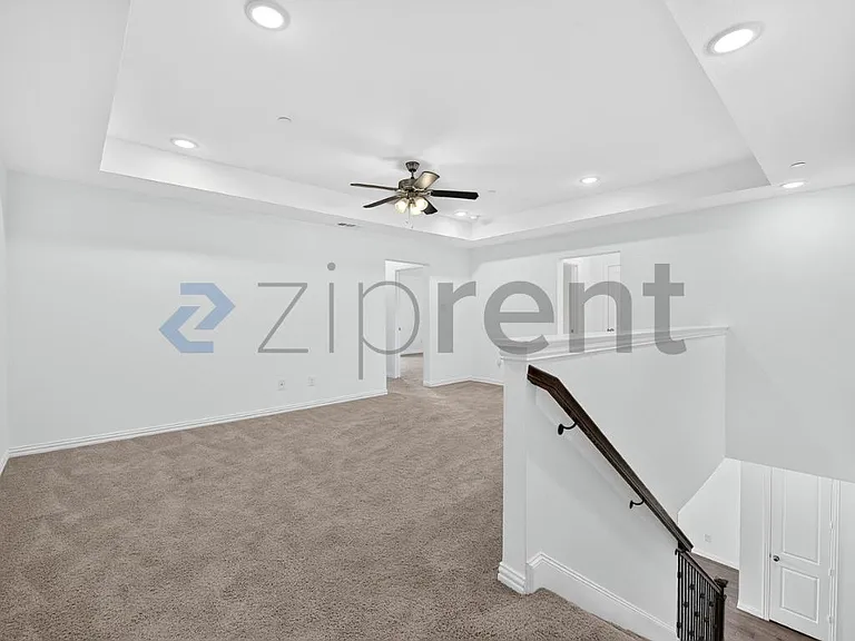 205 Somerset Dr — Photo 18