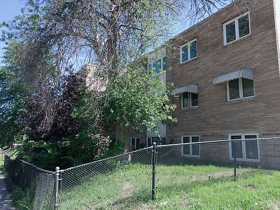 2nd image of 3230 Penn Ave N APT 3