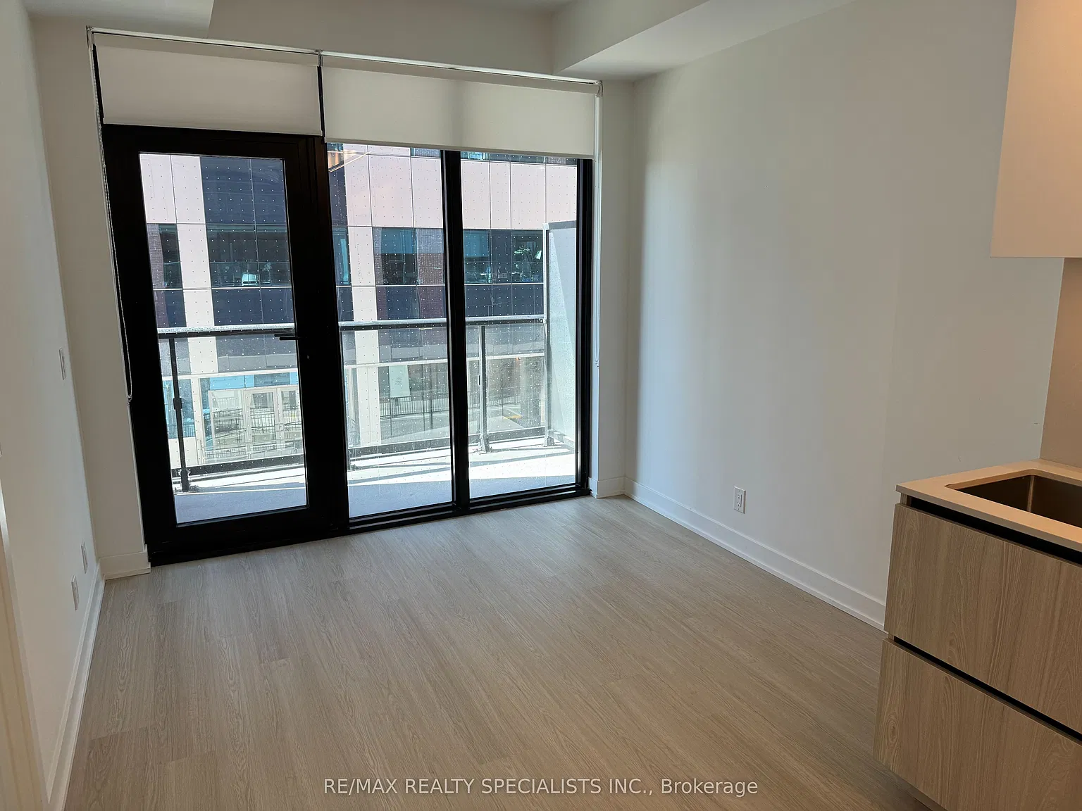 1 bed, $2,000 — Photo 3