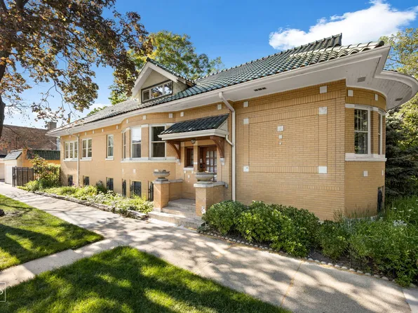5500 N Sawyer Ave, Chicago, IL 60625