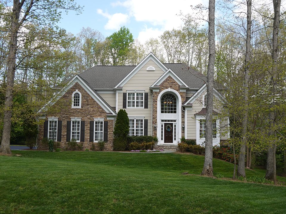 1st image of 11909 Sandy Hill Ct