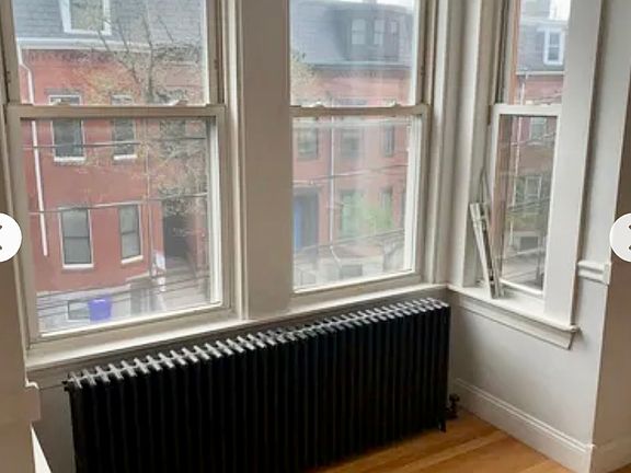 3rd image of 130 Saratoga St