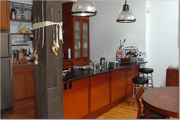 Rented by NY Casa Group | media 10