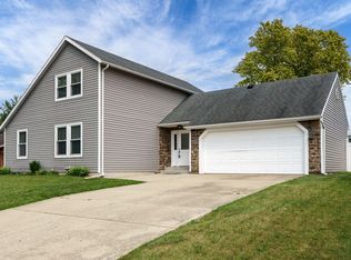 2738 Seymour Ln, Springfield, OH 45503