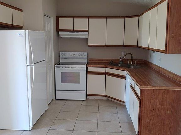 2nd image of 2521 NW 14th Pl