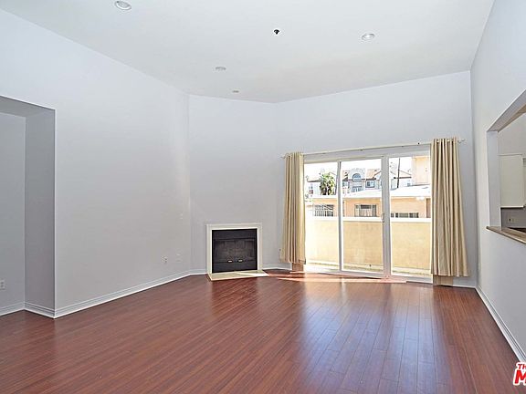 3rd image of 602 S Wilton Pl APT 305