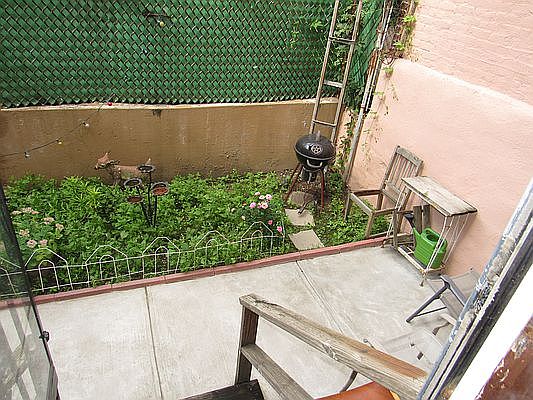4th image of 23-90 32nd St