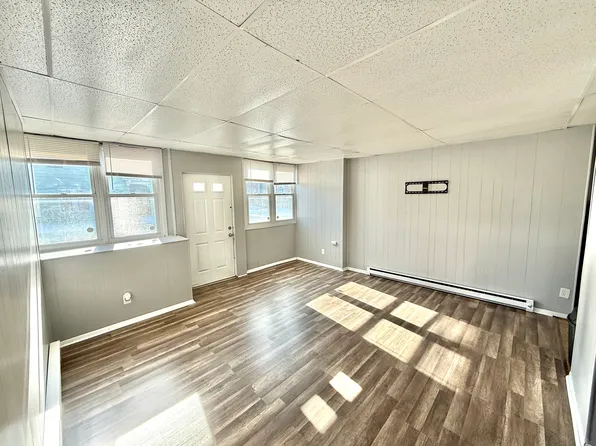 403 25th St #1E, Watervliet, NY 12189