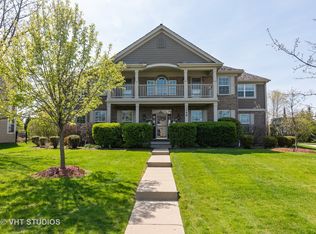 1748 Constitution Dr, Glenview, IL 60026