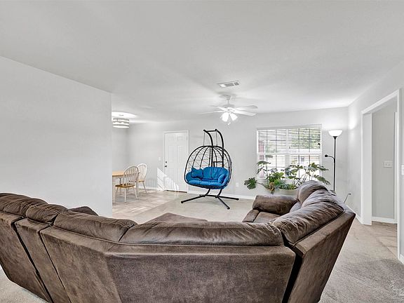 4th image of 2794 King St