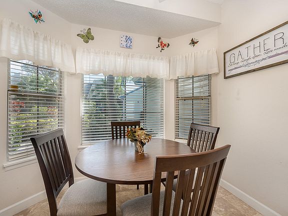 5th image of 4830 Lake Waterford Way W #1