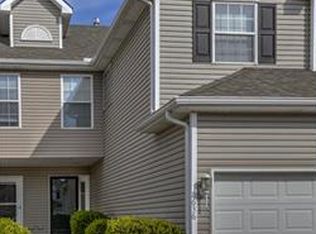 8636 NE 97th St, Kansas City, MO 64157
