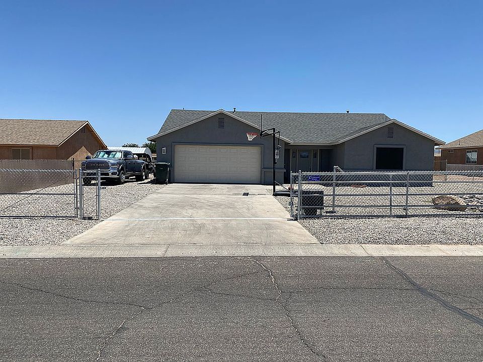 1st image of 3712 N Rainbow Dr
