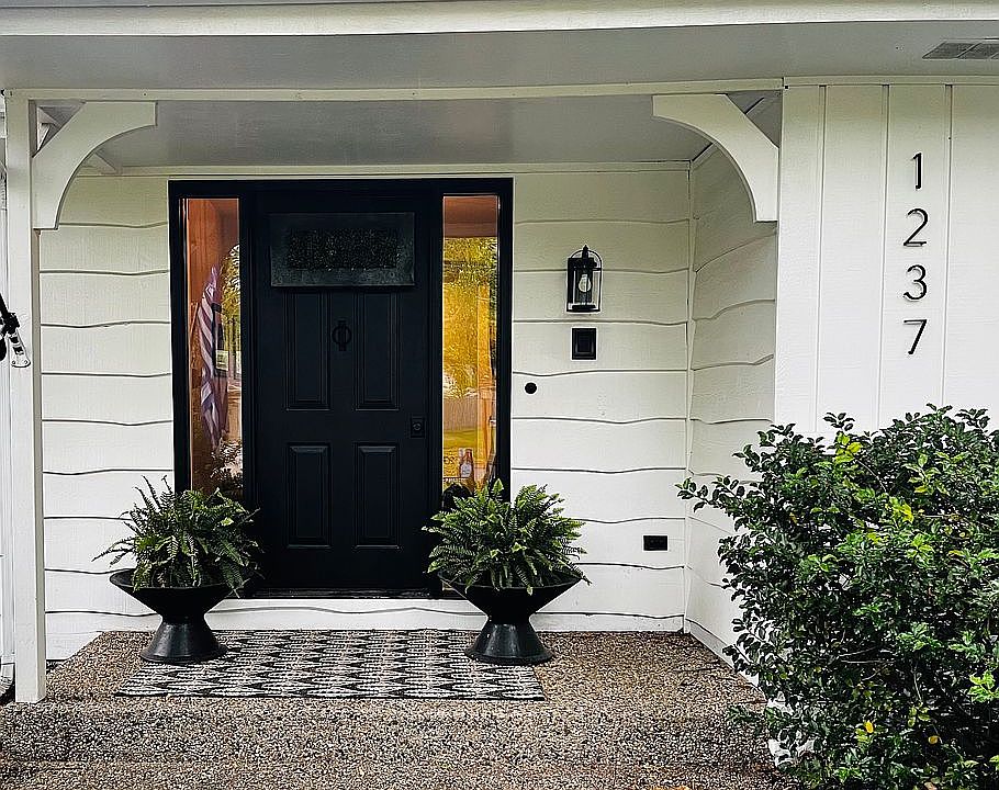 1st image of 1237 Euna Vista Dr