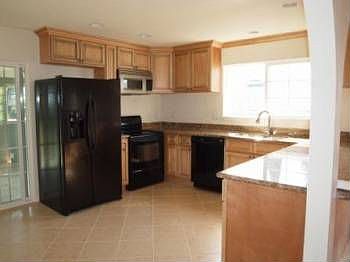 5th image of 2749 Tuolumne St