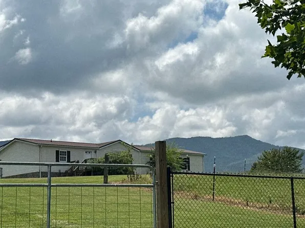 2205 Cedar Creek Rd, Greeneville, TN 37743