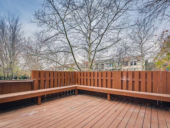 4th image of 10830 Olde Woods Way