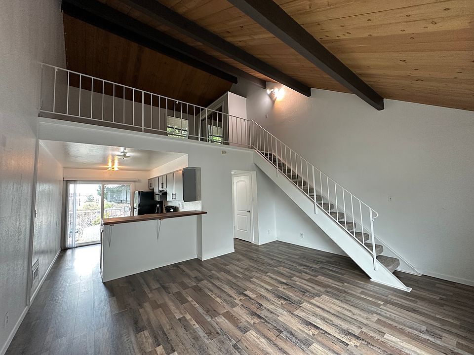 1st image of 168 Santa Clara Ave #5