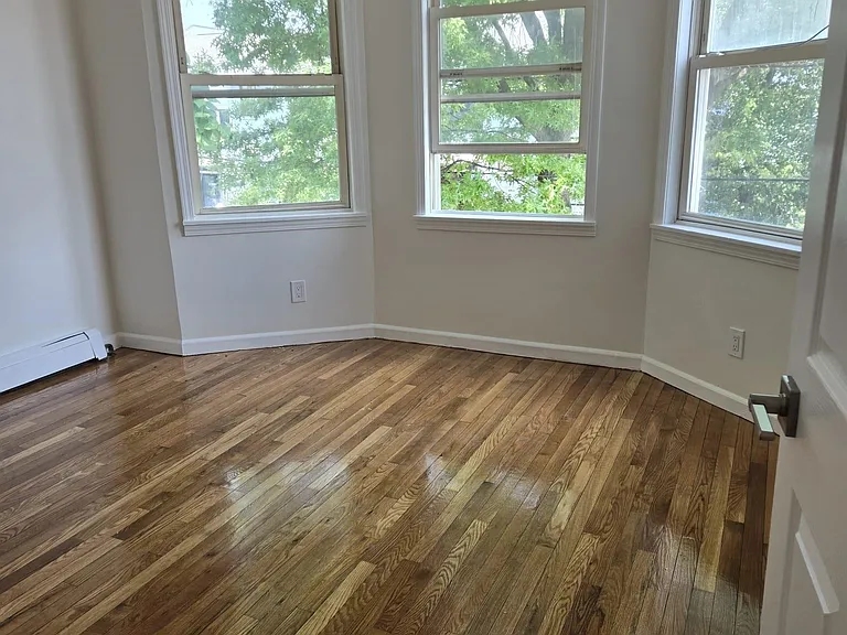 19 Oak St #2 — Photo 10