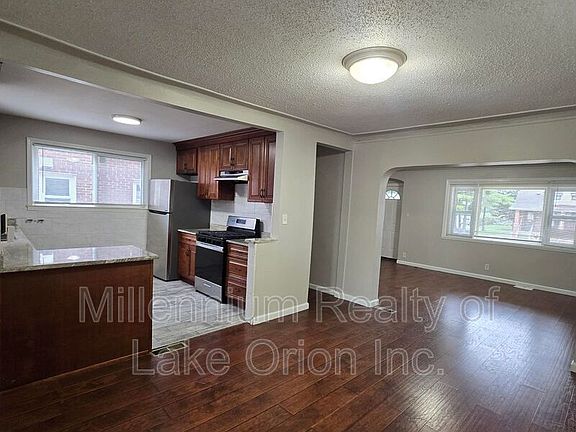 4th image of 6010 Hartwell St