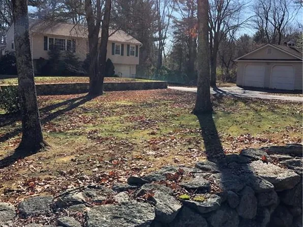 202 Old Plainfield Pike, Scituate, RI 02825