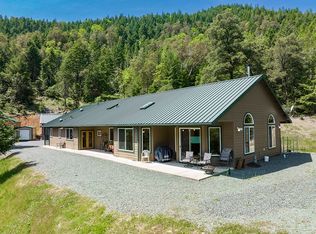 1036 Winona Rd, Grants Pass, OR 97526