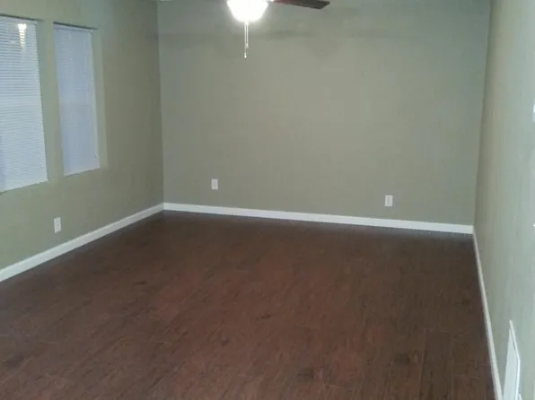 410 S Adams Ave, Knob Noster, MO 65336