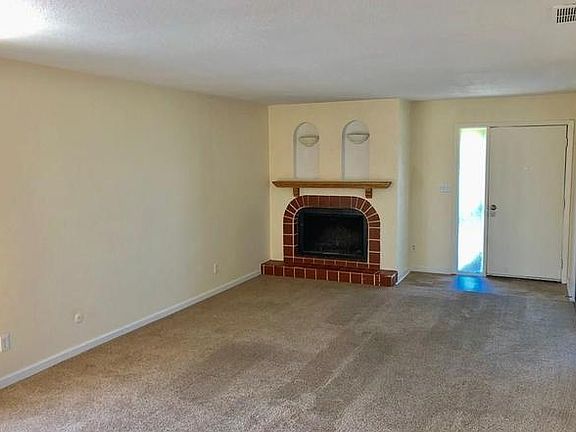 4th image of 2702 Palo Verde Ct #40-D