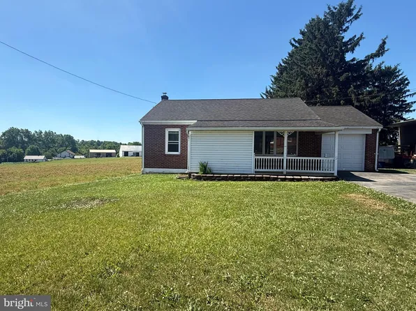 3018 Lincoln Hwy E, Gordonville, PA 17529