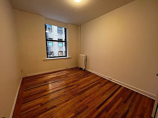 4th image of 56 E 34th St APT 3