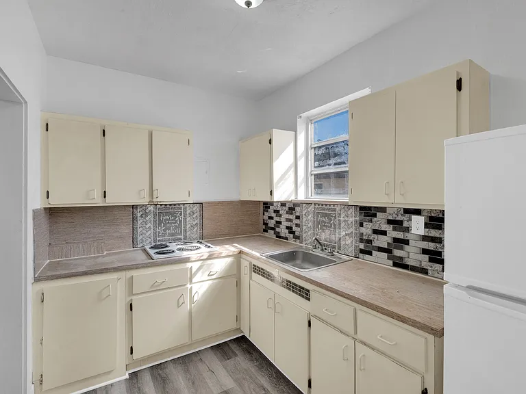 67 Glen Royal Pkwy #2 — Photo 5