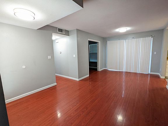 4th image of 1327 Saratoga Ave #1