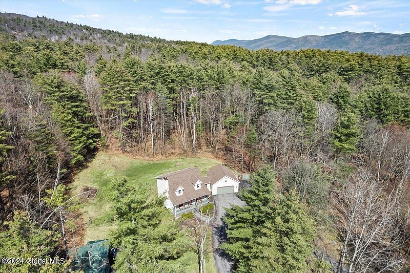 3rd image of 14 Cotherman Drive