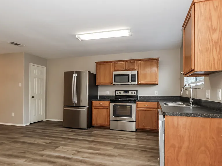16770 N Thrasher Dr — Photo 9