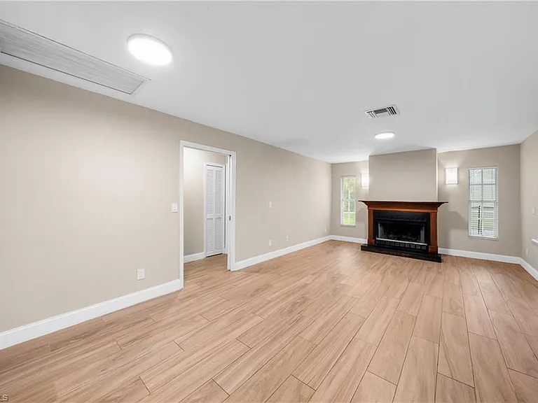 4160 5th Ave SW — Photo 16