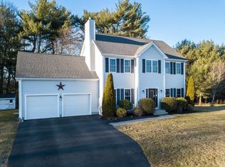 102 Finch Rd, Raynham, MA 02767