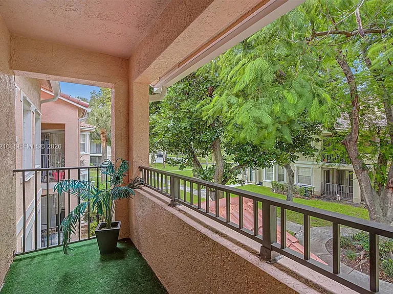1003 Belmont Ln #1003 — Photo 19