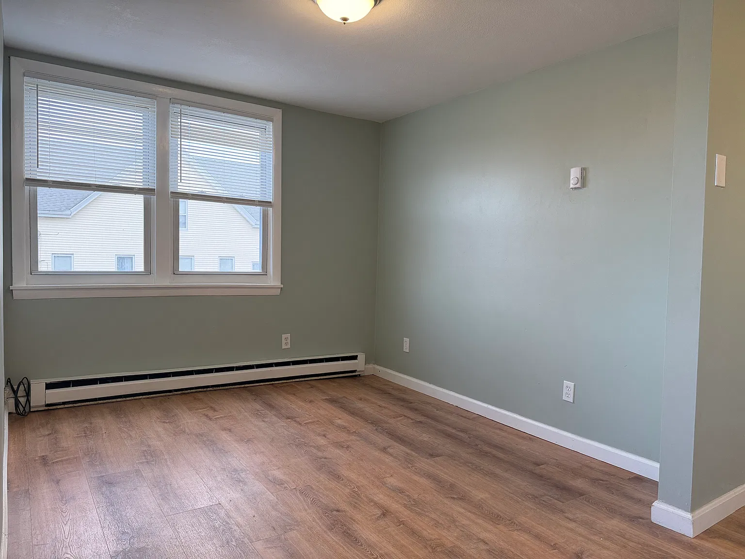 1 bed, $1,300 — Photo 2