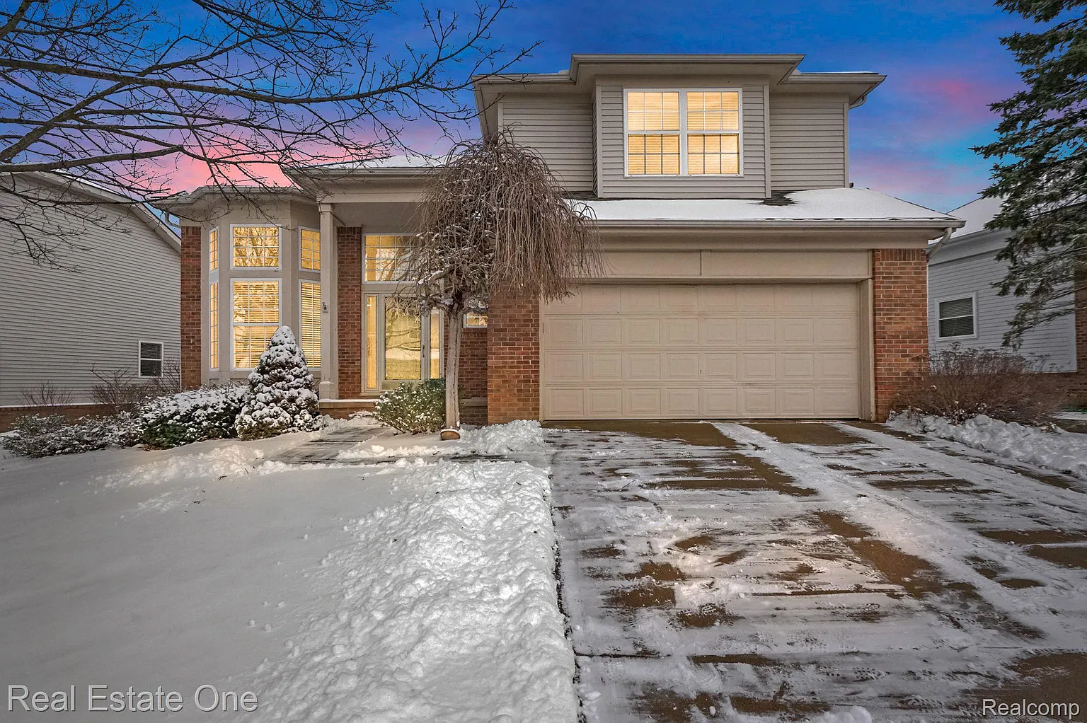 3212 Silverbrook Dr photo 1