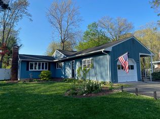 9 Charred Oak Ln, East Windsor, NJ 08520
