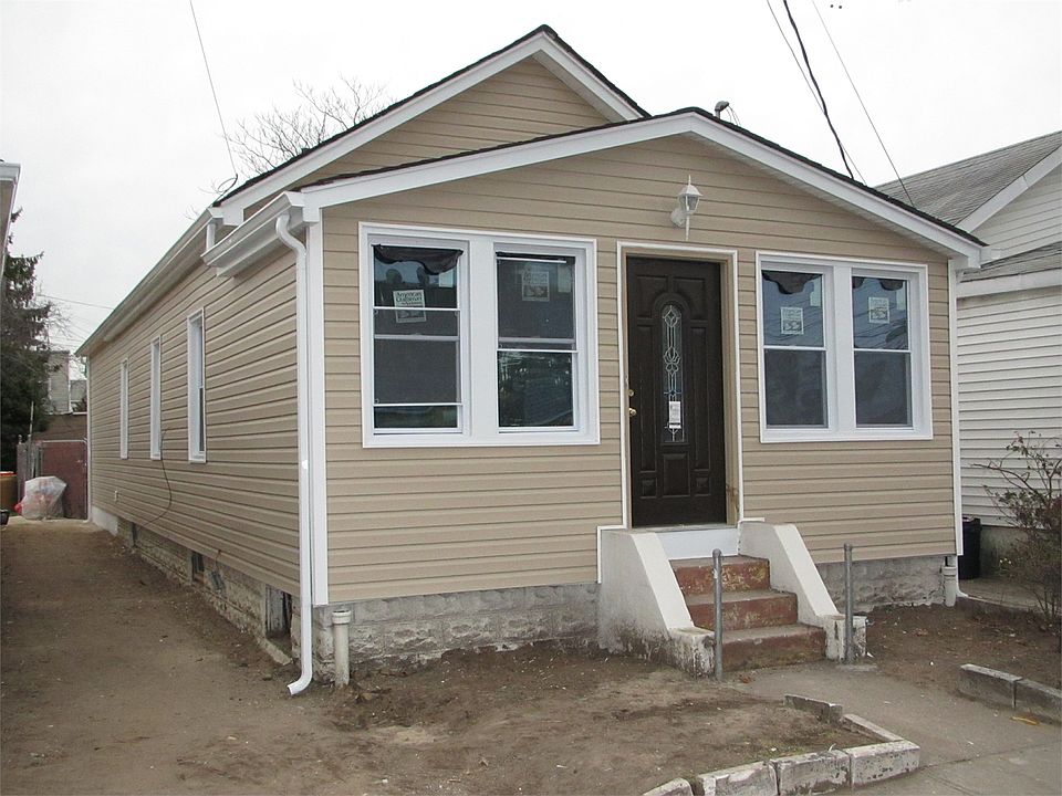 1st image of 1833 Rockaway Pkwy #2