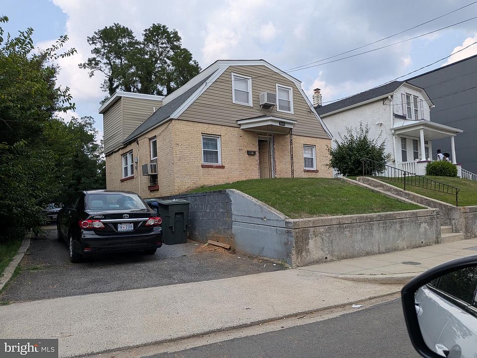 1st image of 2533 Elvans Rd SE