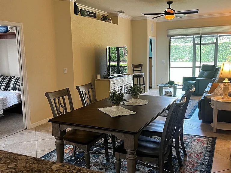 6760 Willowshire Way — Photo 14