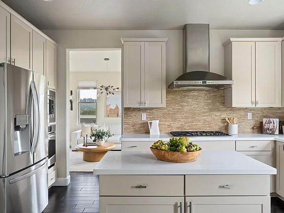 2nd image of 11 Edgehill Way