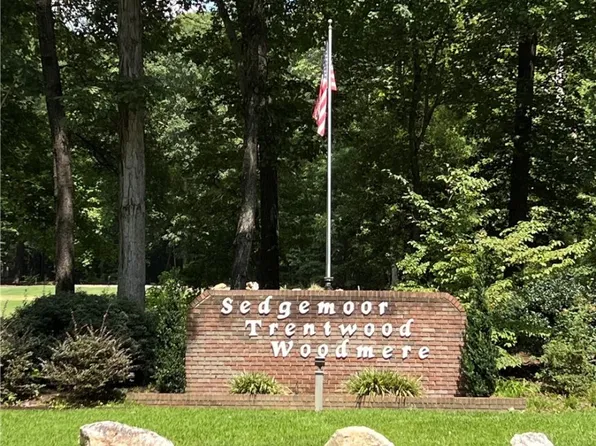 3309 Edinburgh Dr, Sanford, NC 27332