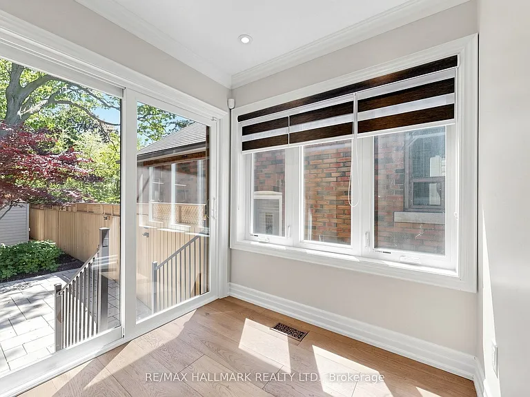87 Fallingbrook Rd — Photo 17